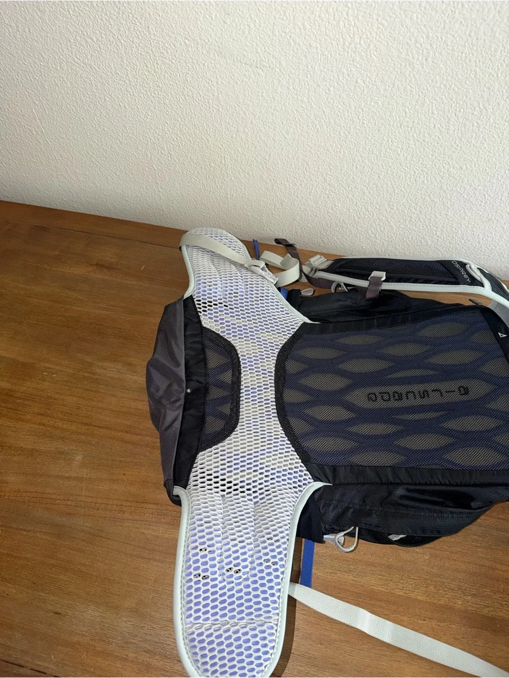 OSPREY compact daypack